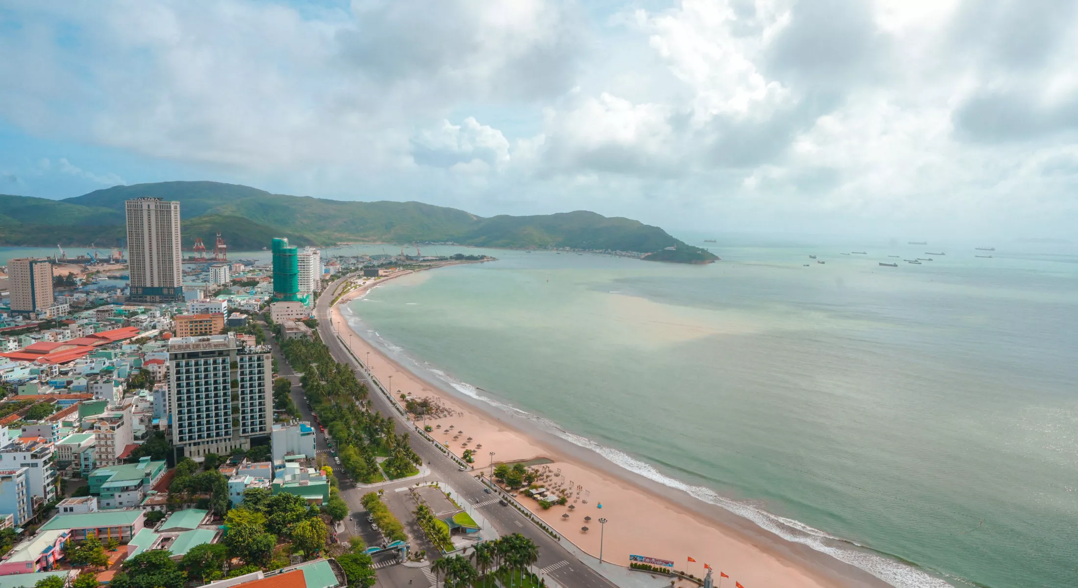 Premium Bay View – Grand Hyams Hotel Quy Nhơn